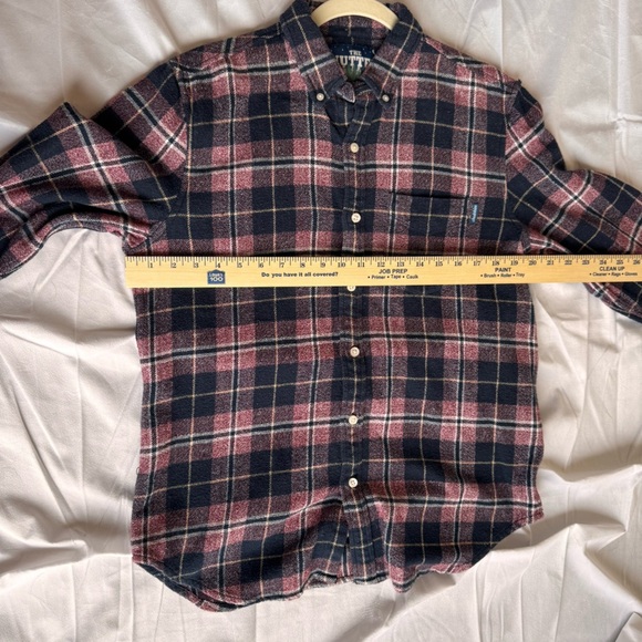 The Nutter by Chubbies Men Medium Flannel Button Up Shirt Navy Red Plaid‎ Collar - Picture 9 of 11